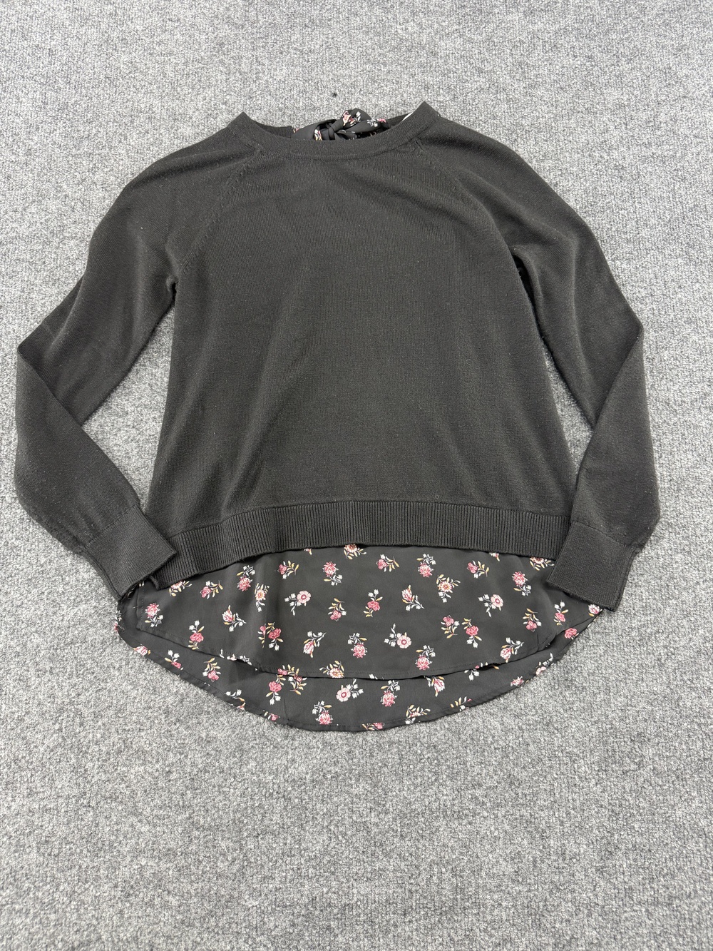 LOFT Sweater Womens XS Gray Floral High Low Hem Bow Back Pullover Knit Top
